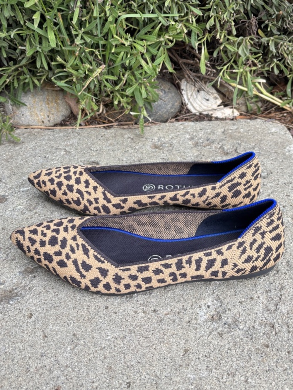 Rothy's‎ Retired Leopard - The Point Flats in Tan and Black. 9